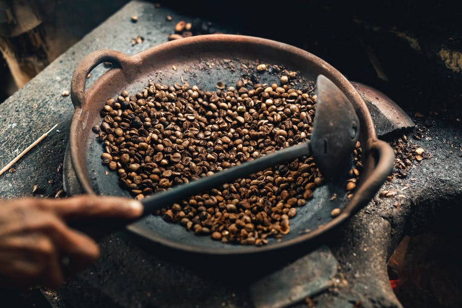 wie lange ist gekochter kaffee im kühlschrank haltbar_1