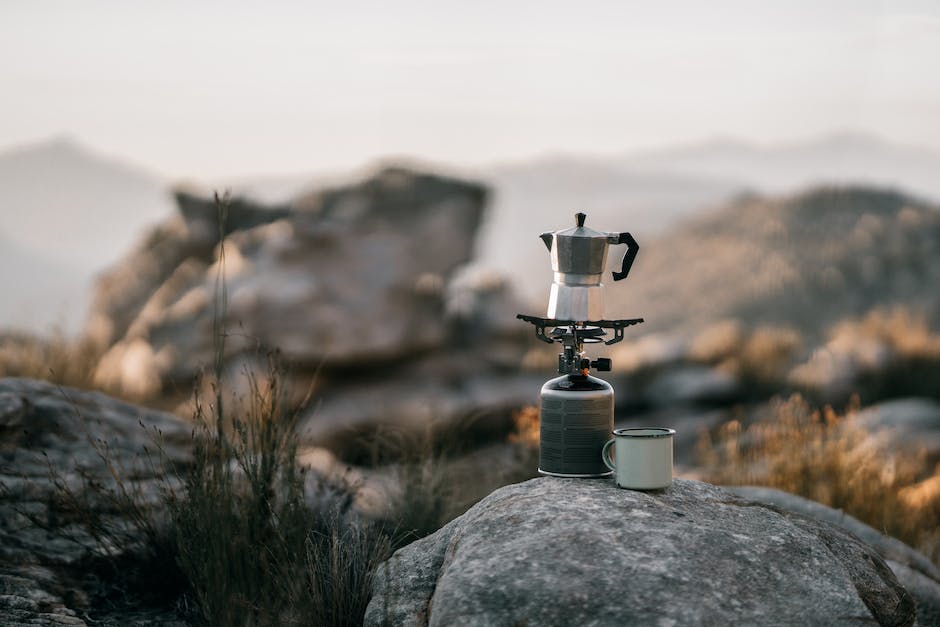 Wie viele Teelöffel Kaffee brauchst du pro Kanne? Entdecke die perfekte Menge! KaffeeKnaller.de
