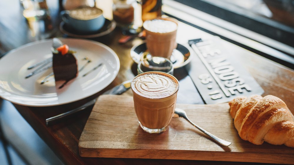 cappuccino torte mit nussboden