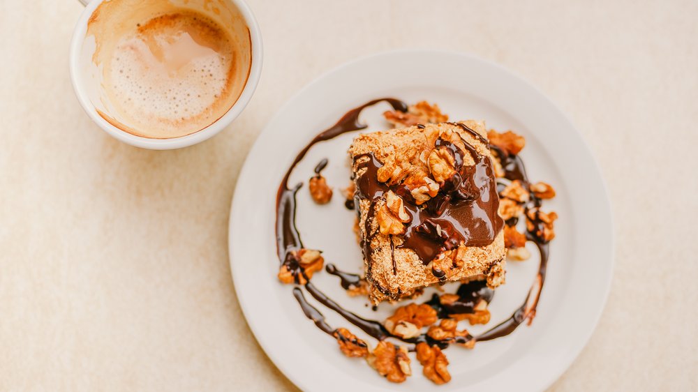 cappuccino torte mit nussboden