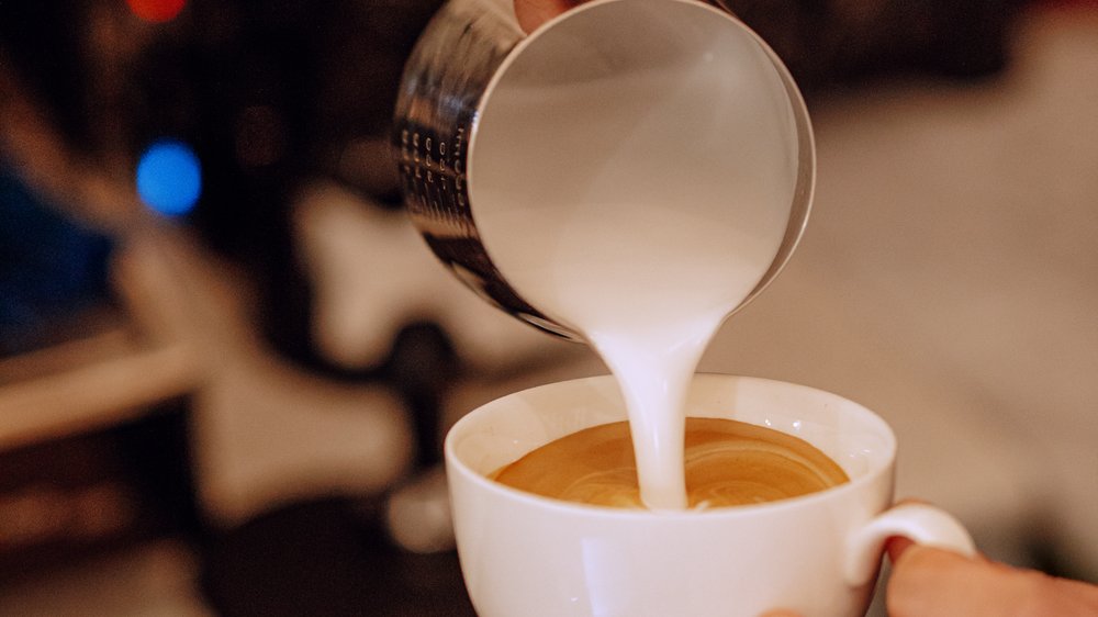 cappuccino zubereitung mit kaffeeautomat