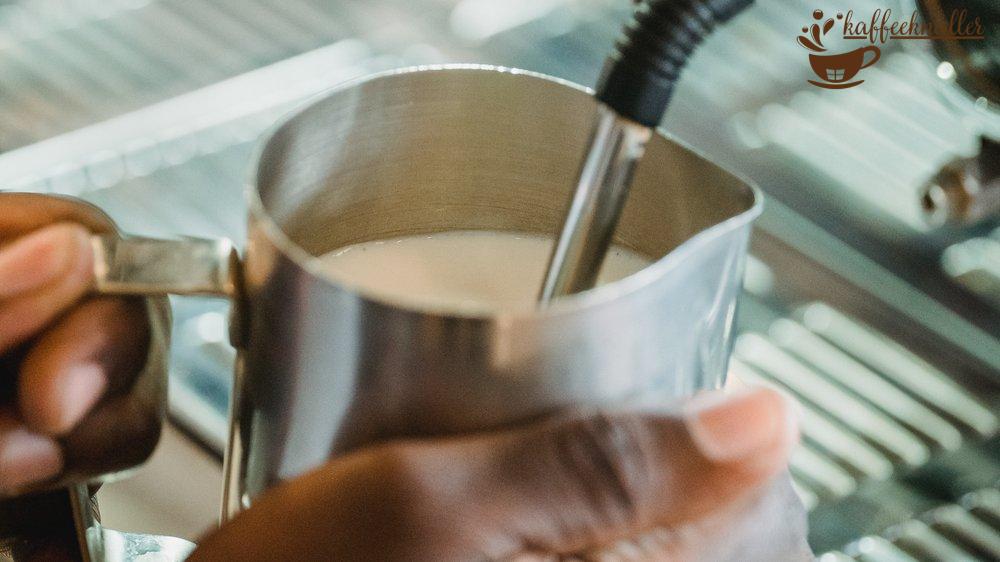 Espresso Milchaufschäumer: Dein Guide für perfekten Milchschaum ...